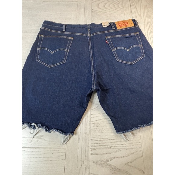 NWT Levi's 501 Men's Classic Fit Blue Denim Shorts with Frayed Hem Size 44 - Picture 14 of 14